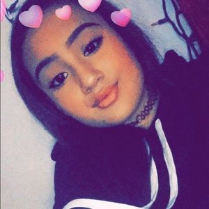 Meet your Posher, Perla